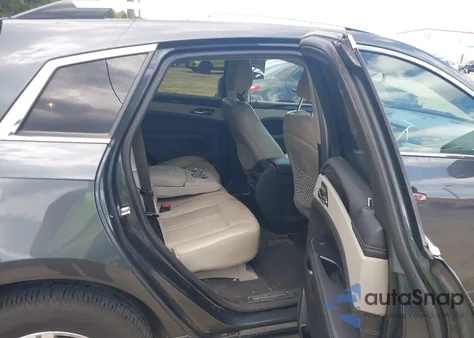 2013 Cadillac Srx Luxury Collection z USA, uszkodzony, nr VIN 3GYFNCE35DS520932